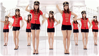 55378786201007110245572959635331121_003.gif