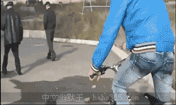 2B的人生充满了灰色